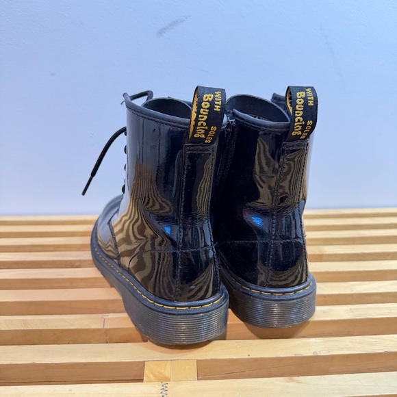 Dr. Martens 1460 Y Originals Patent Leather Boots Side Zipper Women’s Size 7 NEW - Picture 4 of 9